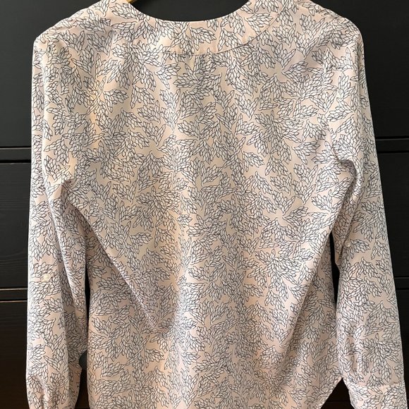 Small Ann Taylor V-Neck Tunic - Picture 2 of 3